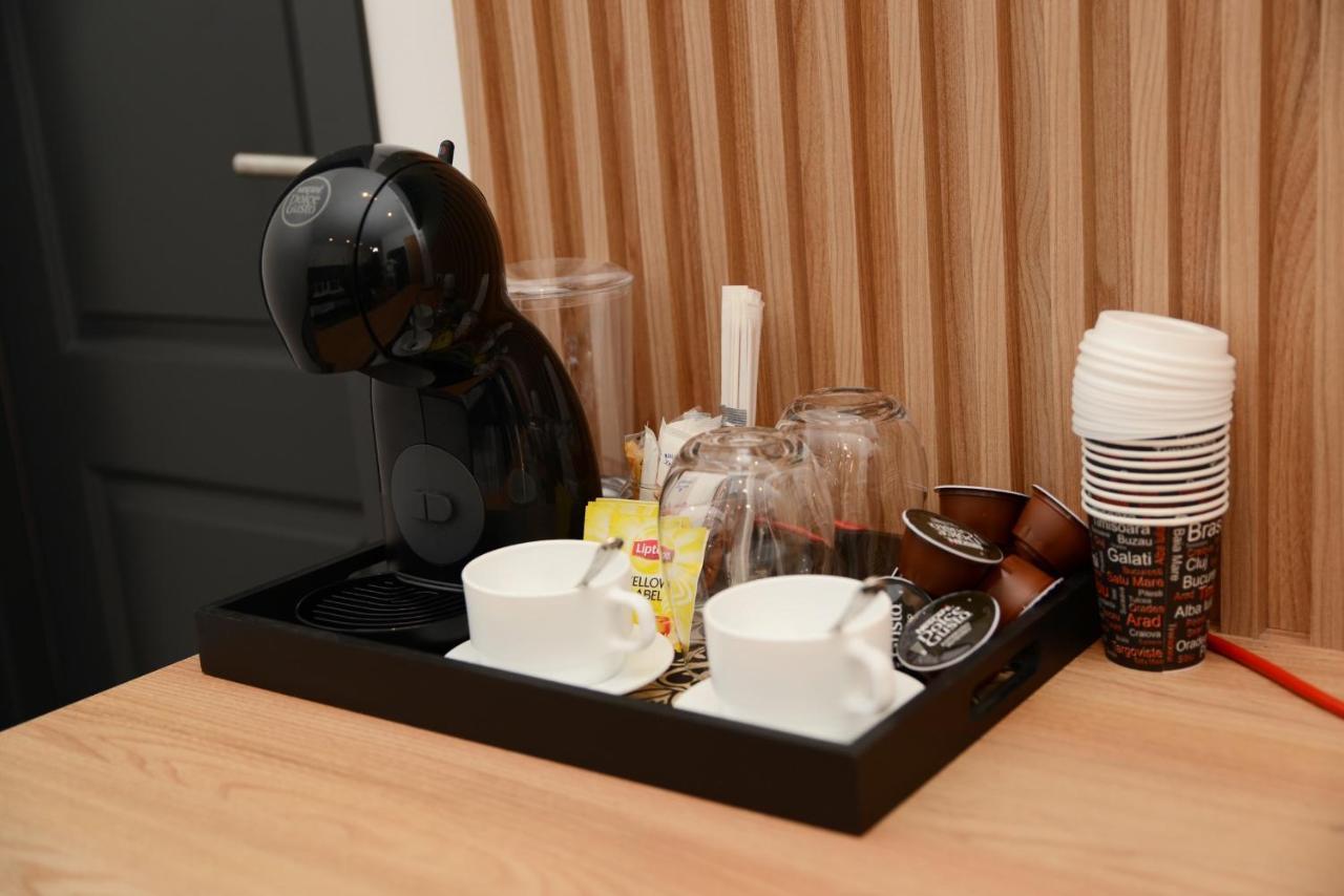 Victoria Rooms Oradea Bagian luar foto